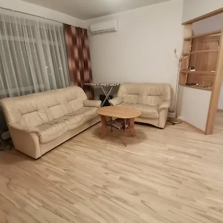 Vef Apartment, 38 Araisu *